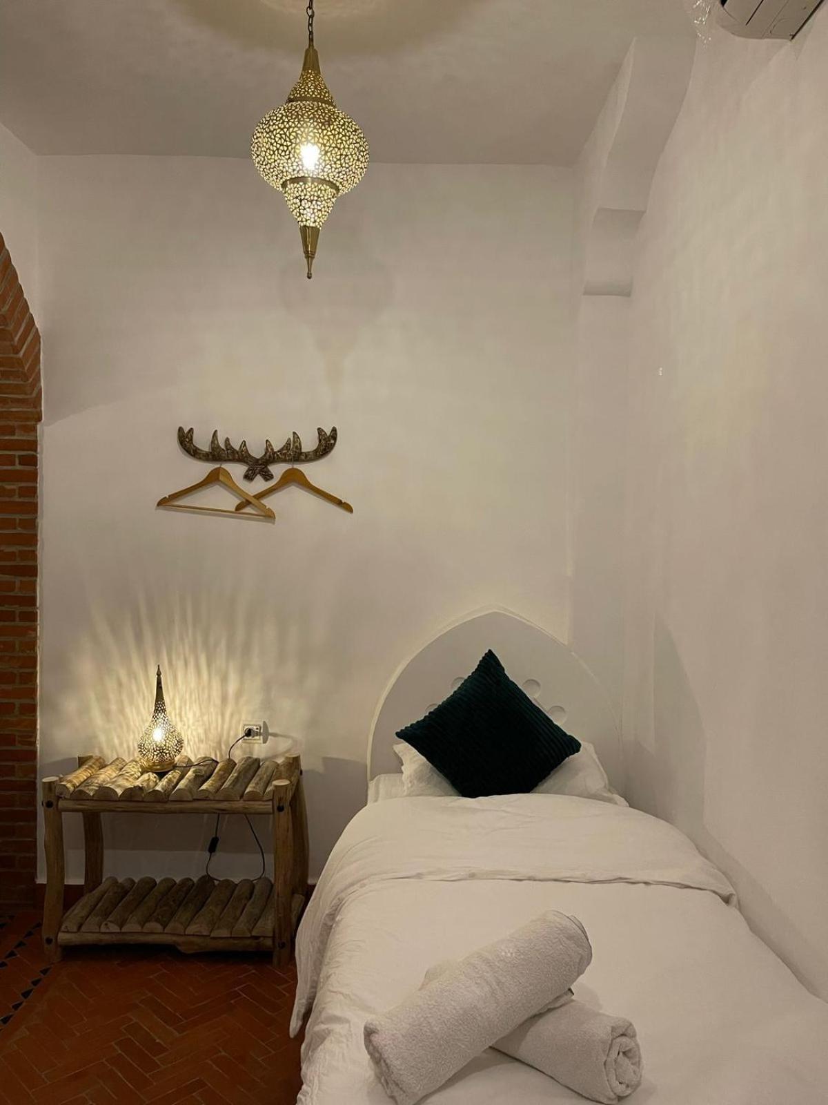 Riad Bab Mahruk Hotel Chefchaouen Bagian luar foto